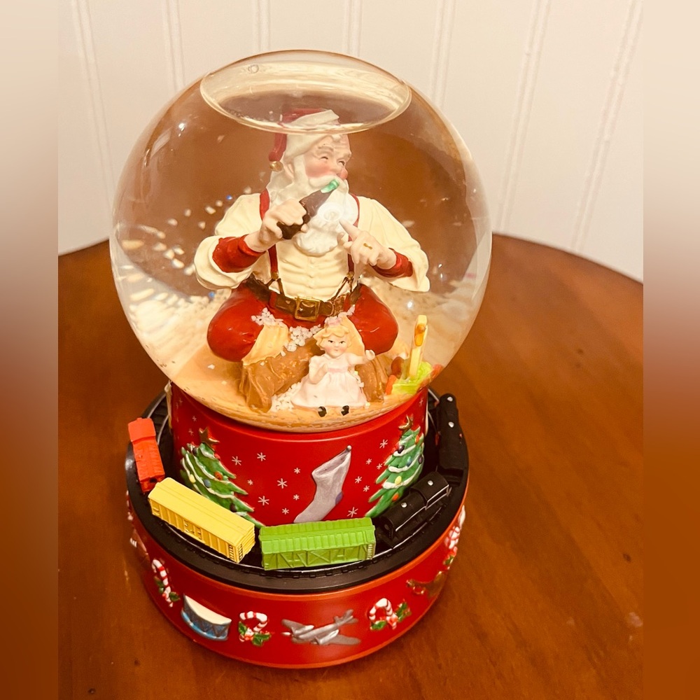 1971 Coca Cola Santa Musical‎ Snow Globe Hallmark